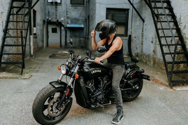 Quelles sont les meilleures pratiques pour entretenir une Indian Scout Bobber ?